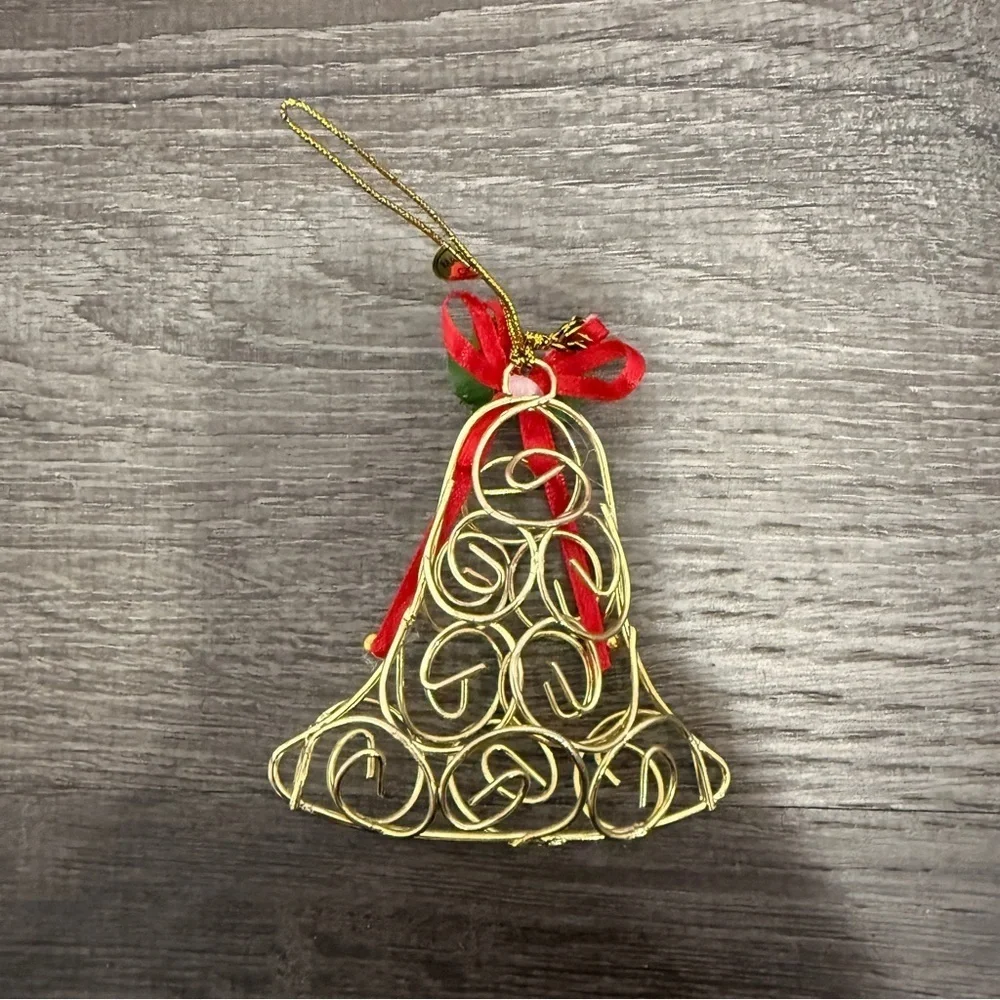 Bundle of 2 Gold Wire Christmas Ornaments